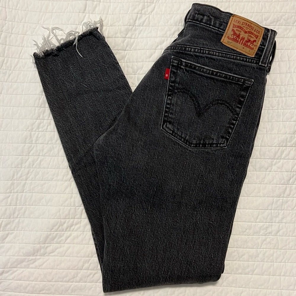 Levi straight cut jean